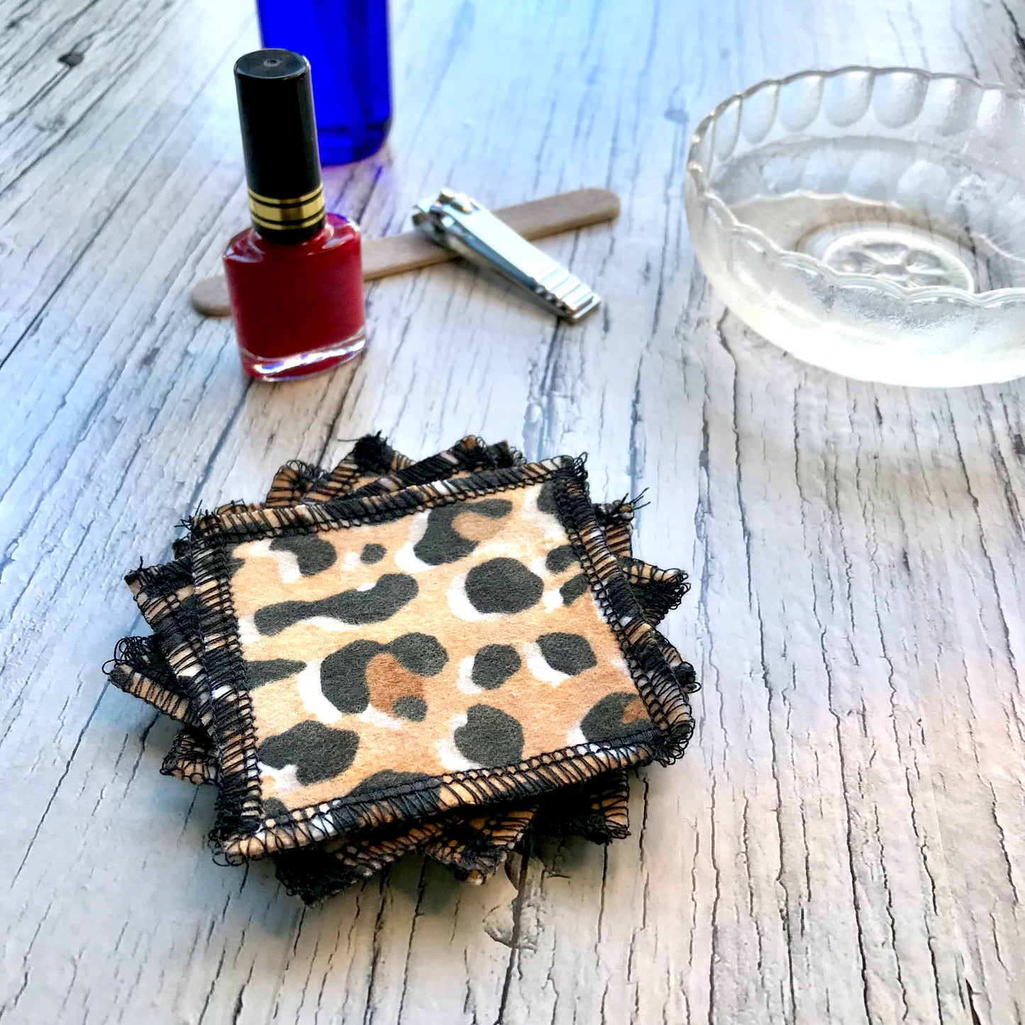 6 Reusable nail polish remover cotton