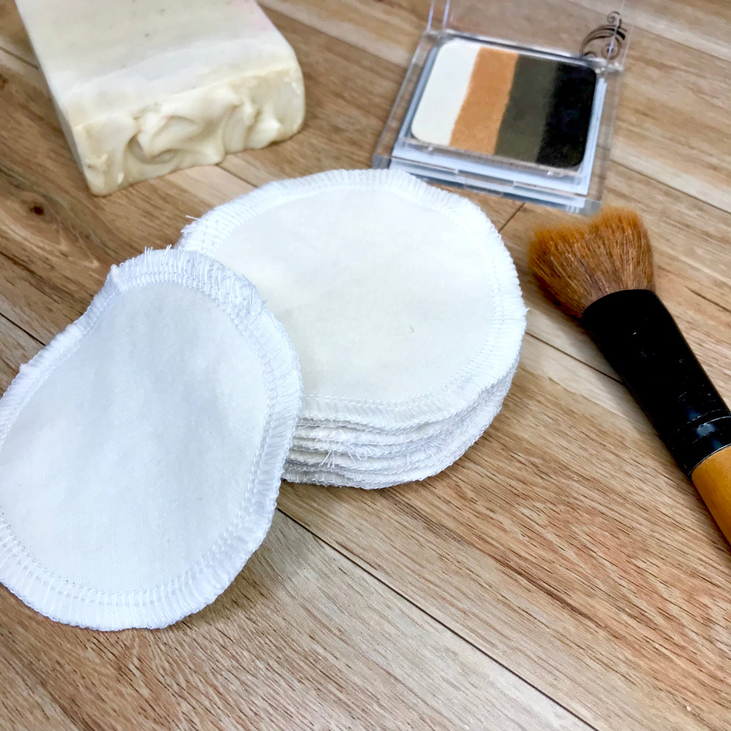 10 Reusable Face rounds/Makeup pads remover